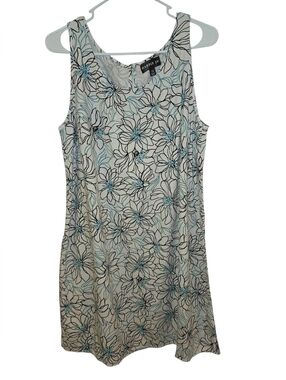 HARPER 241 SLEEVELESS SHIFT DRESS WITH A FLORAL PRINT.SIZE 1X.